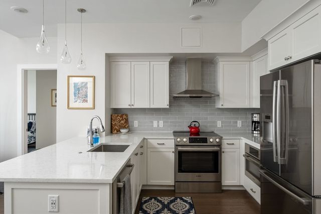 130 Broad Broad Reach 606, Weymouth, MA 02191