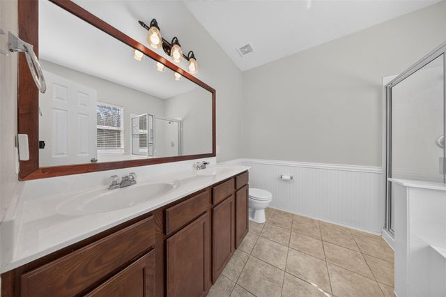 165 Dandy DR, Buda, TX 78610