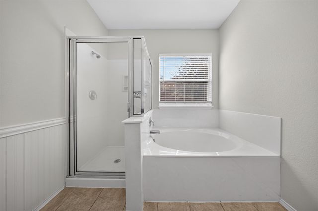 165 Dandy DR, Buda, TX 78610