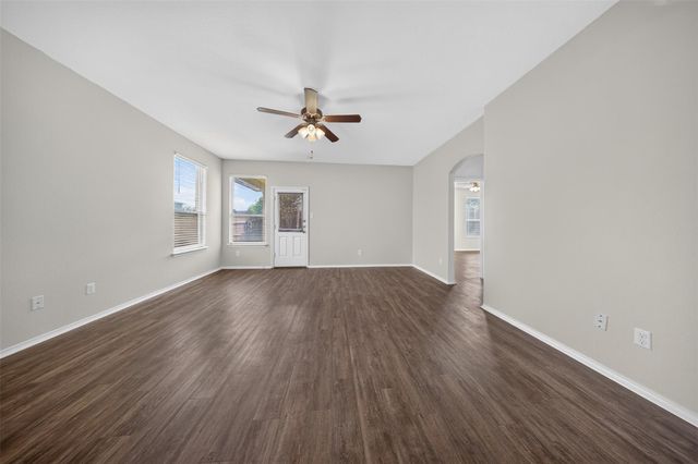 165 Dandy DR, Buda, TX 78610