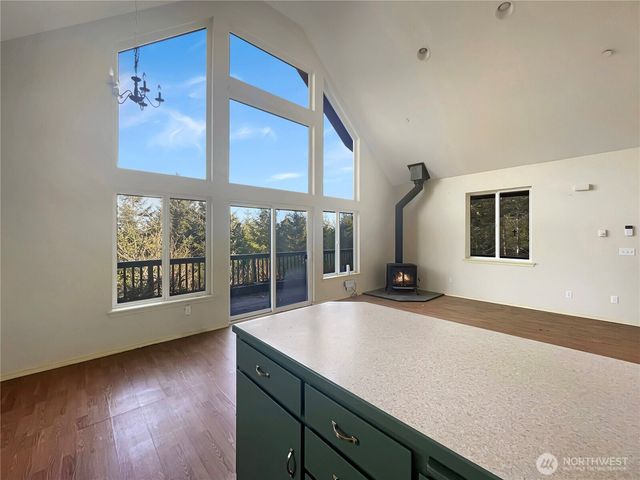 11 N Hamma Ridge Court, Lilliwaup, WA 98555