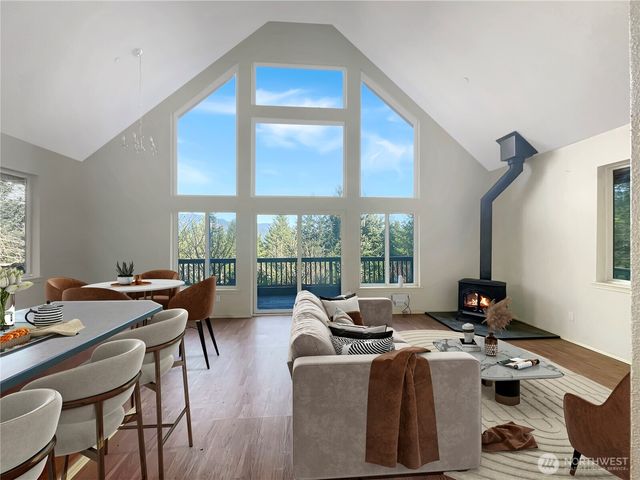 11 N Hamma Ridge Court, Lilliwaup, WA 98555