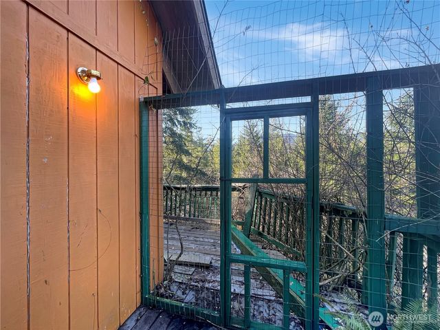 11 N Hamma Ridge Court, Lilliwaup, WA 98555