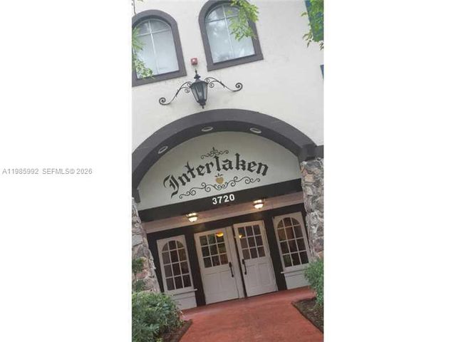 3720 INVERRARY DR 2M, Lauderhill, FL 33319