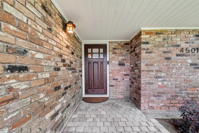 4501 Waycross Drive, Houston, TX 77035
