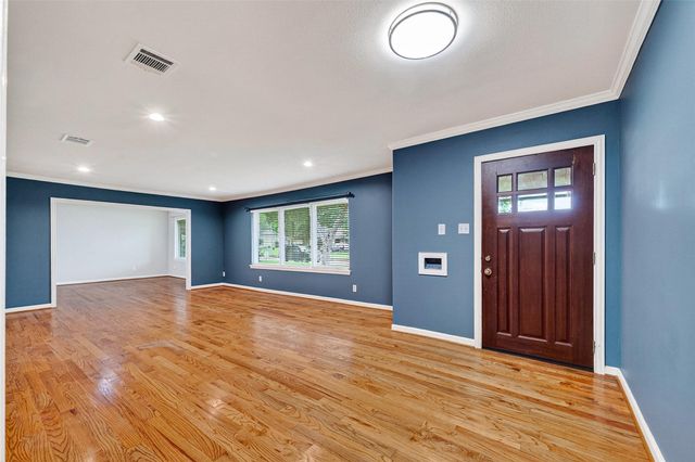 4501 Waycross Drive, Houston, TX 77035