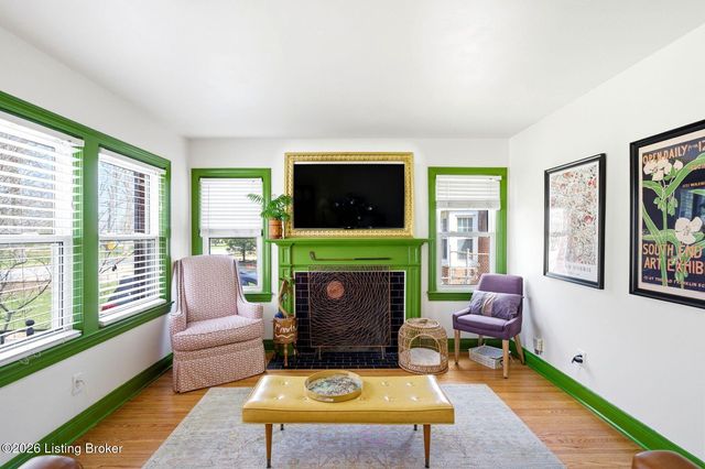 5707 W Southland Blvd, Louisville, KY 40214