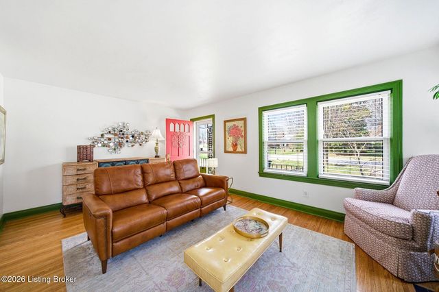 5707 W Southland Blvd, Louisville, KY 40214