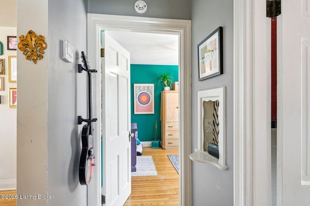 5707 W Southland Blvd, Louisville, KY 40214