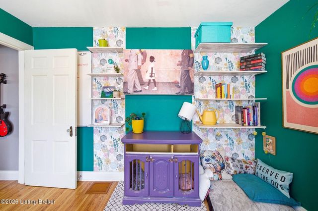 5707 W Southland Blvd, Louisville, KY 40214