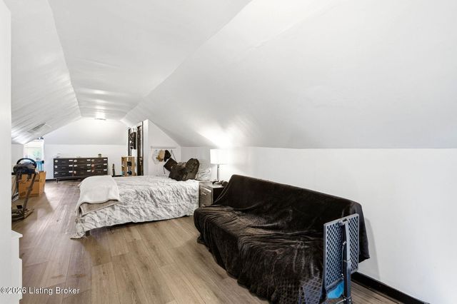 5707 W Southland Blvd, Louisville, KY 40214