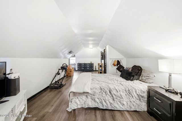 5707 W Southland Blvd, Louisville, KY 40214