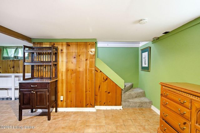 5707 W Southland Blvd, Louisville, KY 40214