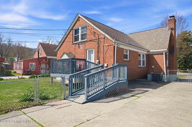 5707 W Southland Blvd, Louisville, KY 40214