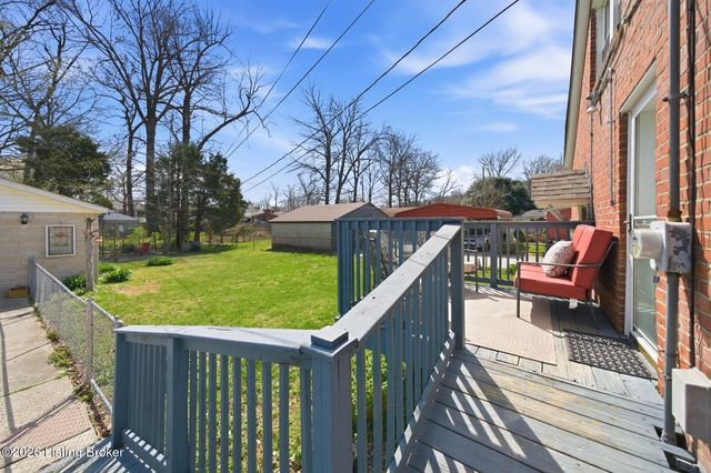 5707 W Southland Blvd, Louisville, KY 40214