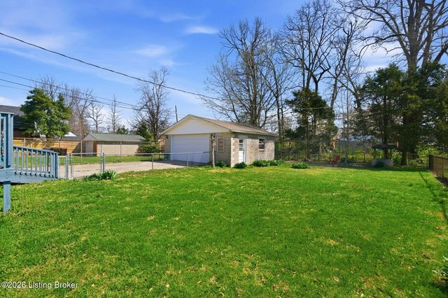 5707 W Southland Blvd, Louisville, KY 40214
