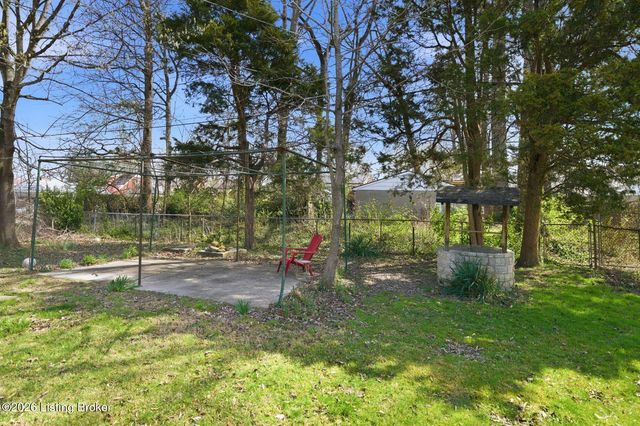 5707 W Southland Blvd, Louisville, KY 40214