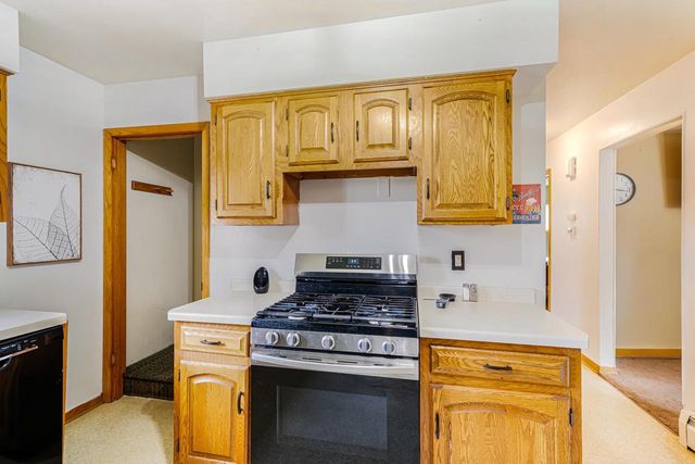 1918 ALASKA STREET, Oshkosh, WI 54902