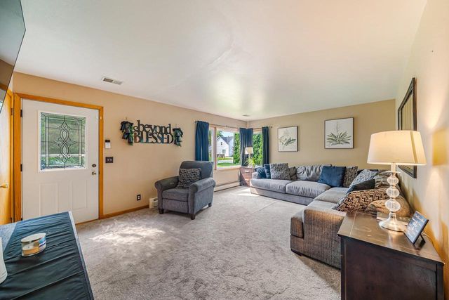 1918 ALASKA STREET, Oshkosh, WI 54902