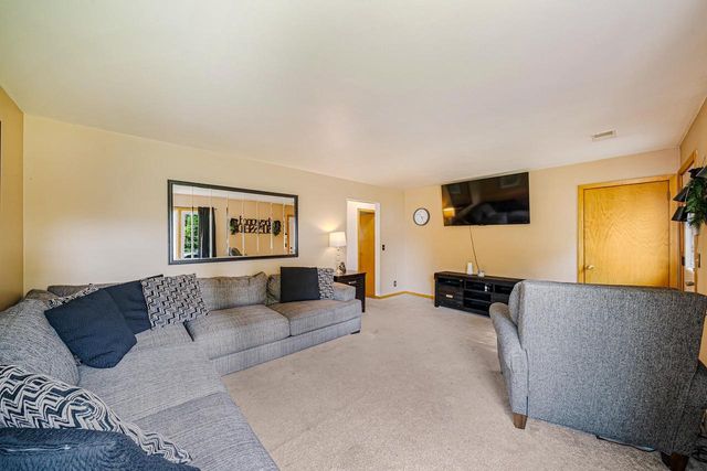 1918 ALASKA STREET, Oshkosh, WI 54902