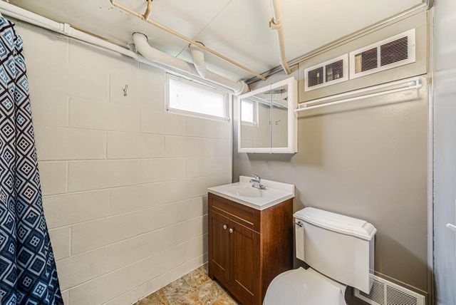 1918 ALASKA STREET, Oshkosh, WI 54902