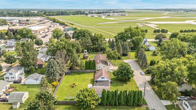 1918 ALASKA STREET, Oshkosh, WI 54902