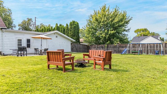 1918 ALASKA STREET, Oshkosh, WI 54902