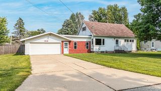 1918 ALASKA STREET, Oshkosh, WI 54902