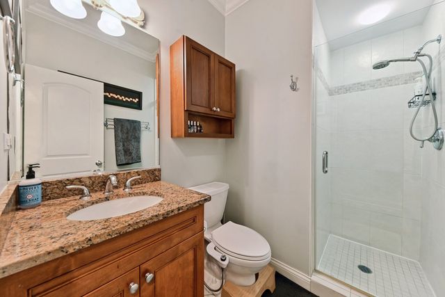 4853 N Winthrop Avenue 2S, Chicago, IL 60640