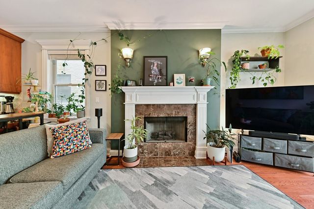 4853 N Winthrop Avenue 2S, Chicago, IL 60640