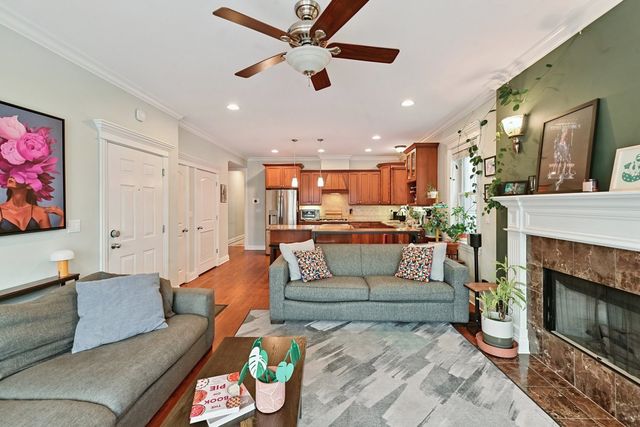 4853 N Winthrop Avenue 2S, Chicago, IL 60640