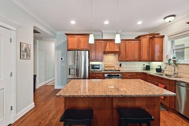 4853 N Winthrop Avenue 2S, Chicago, IL 60640