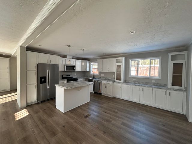 11 Country Ridge Park, Rochester, NH 03867