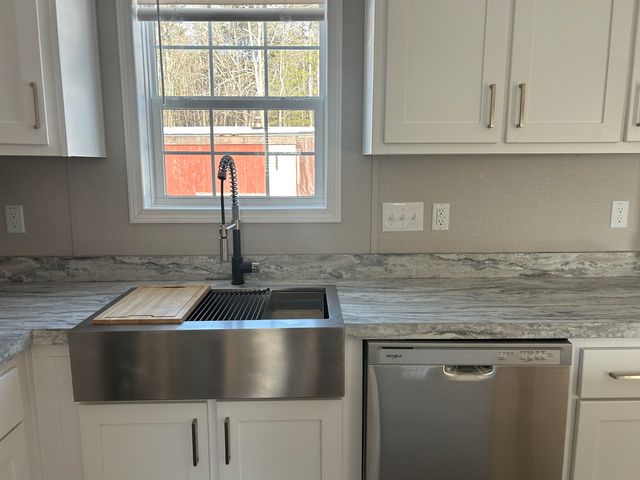 11 Country Ridge Park, Rochester, NH 03867