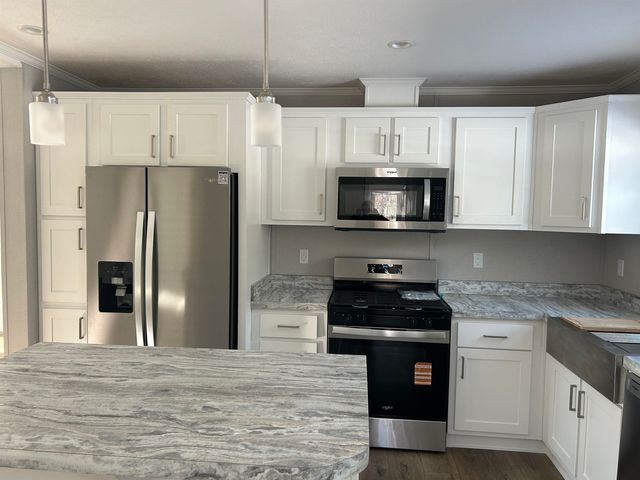 11 Country Ridge Park, Rochester, NH 03867