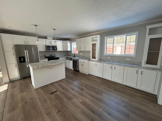 11 Country Ridge Park, Rochester, NH 03867