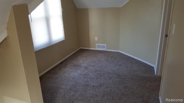 14876 Strathmoor Street, Detroit, MI 48227