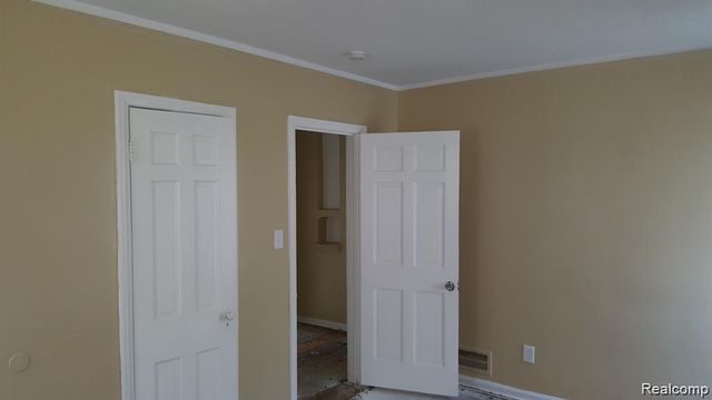14876 Strathmoor Street, Detroit, MI 48227