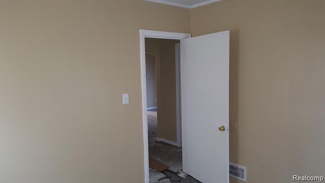 14876 Strathmoor Street, Detroit, MI 48227
