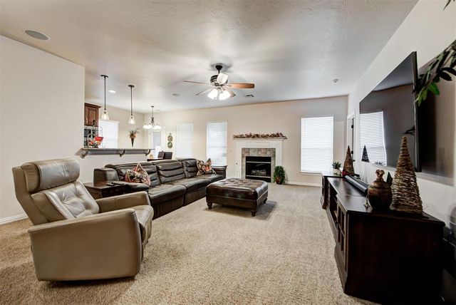 17644 Lead Lane, Edmond, OK 73012