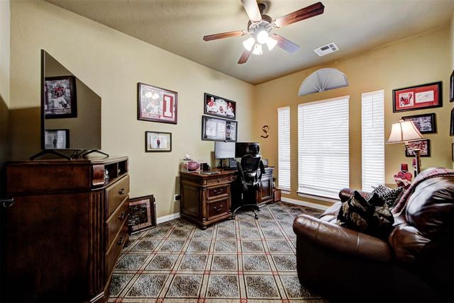 17644 Lead Lane, Edmond, OK 73012