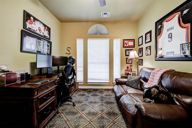 17644 Lead Lane, Edmond, OK 73012