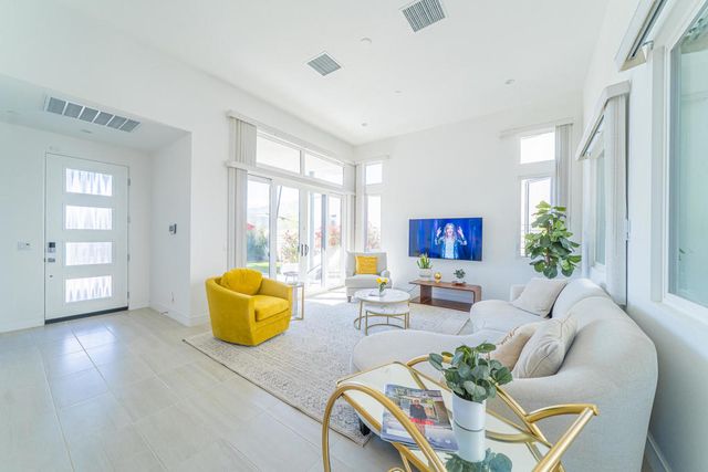 814 Nugget Lane, Palm Springs, CA 92262