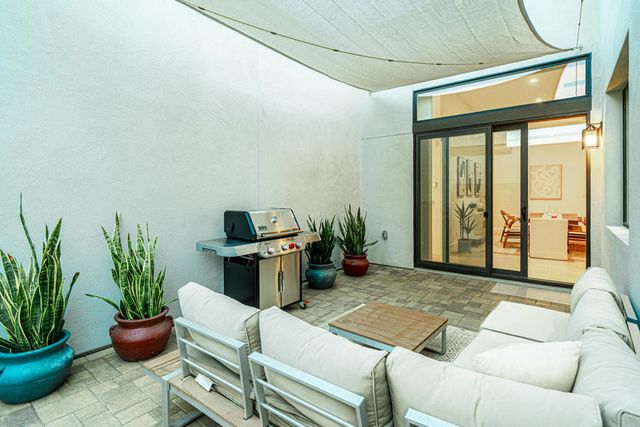 814 Nugget Lane, Palm Springs, CA 92262