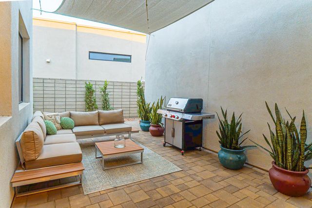 814 Nugget Lane, Palm Springs, CA 92262