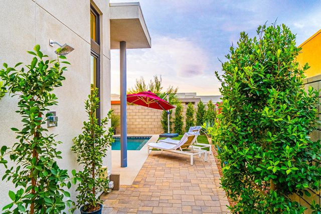 814 Nugget Lane, Palm Springs, CA 92262