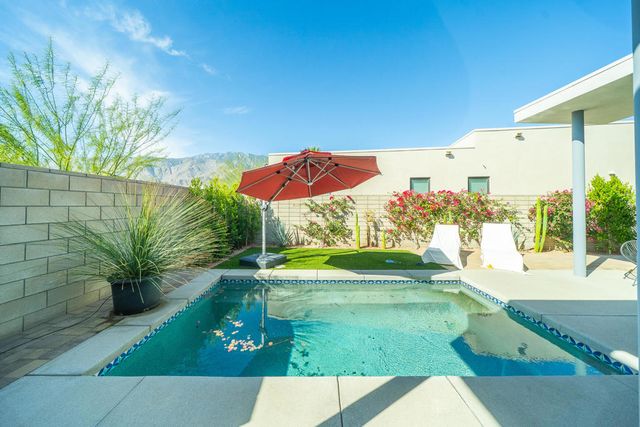 814 Nugget Lane, Palm Springs, CA 92262