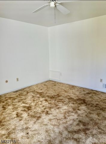 79 Carriage Ln, Sparta Twp., NJ 07871