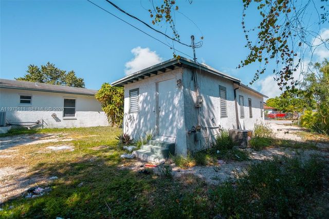 11740 SW 222nd St, Miami, FL 33170