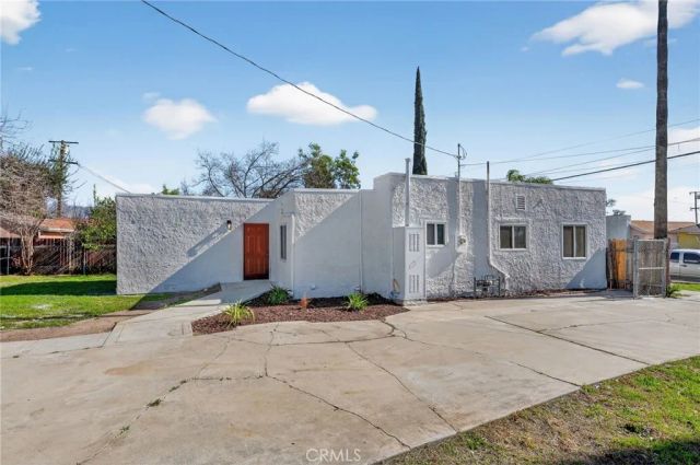 1364 W 15th, San Bernardino, CA 92411